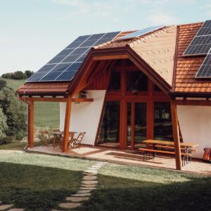 Konopljina hiša, Makrobios Panonija