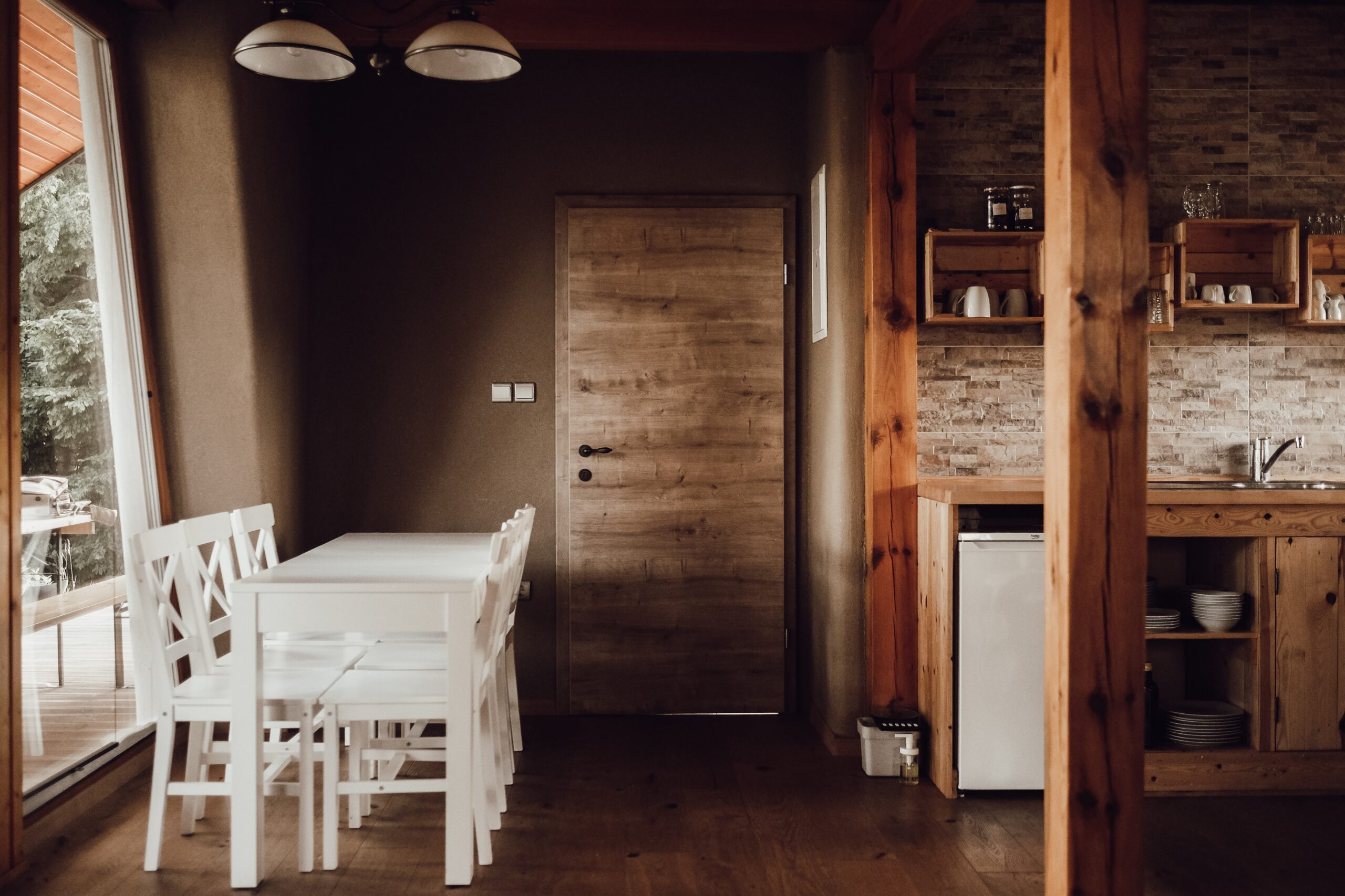 Slamnata hiša, Makrobiso Panonija